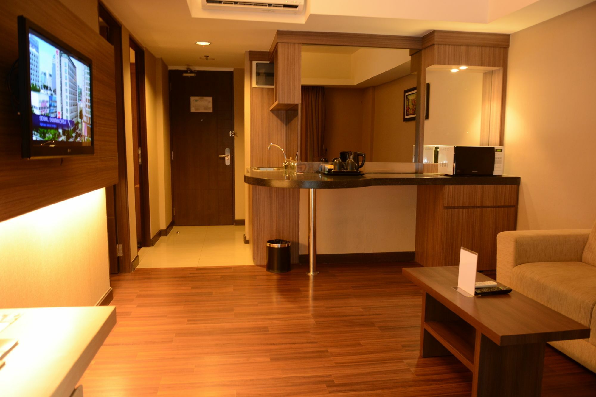 Ramada By Wyndham Bali Sunset Road Kuta Hotell Seminyak Exteriör bild