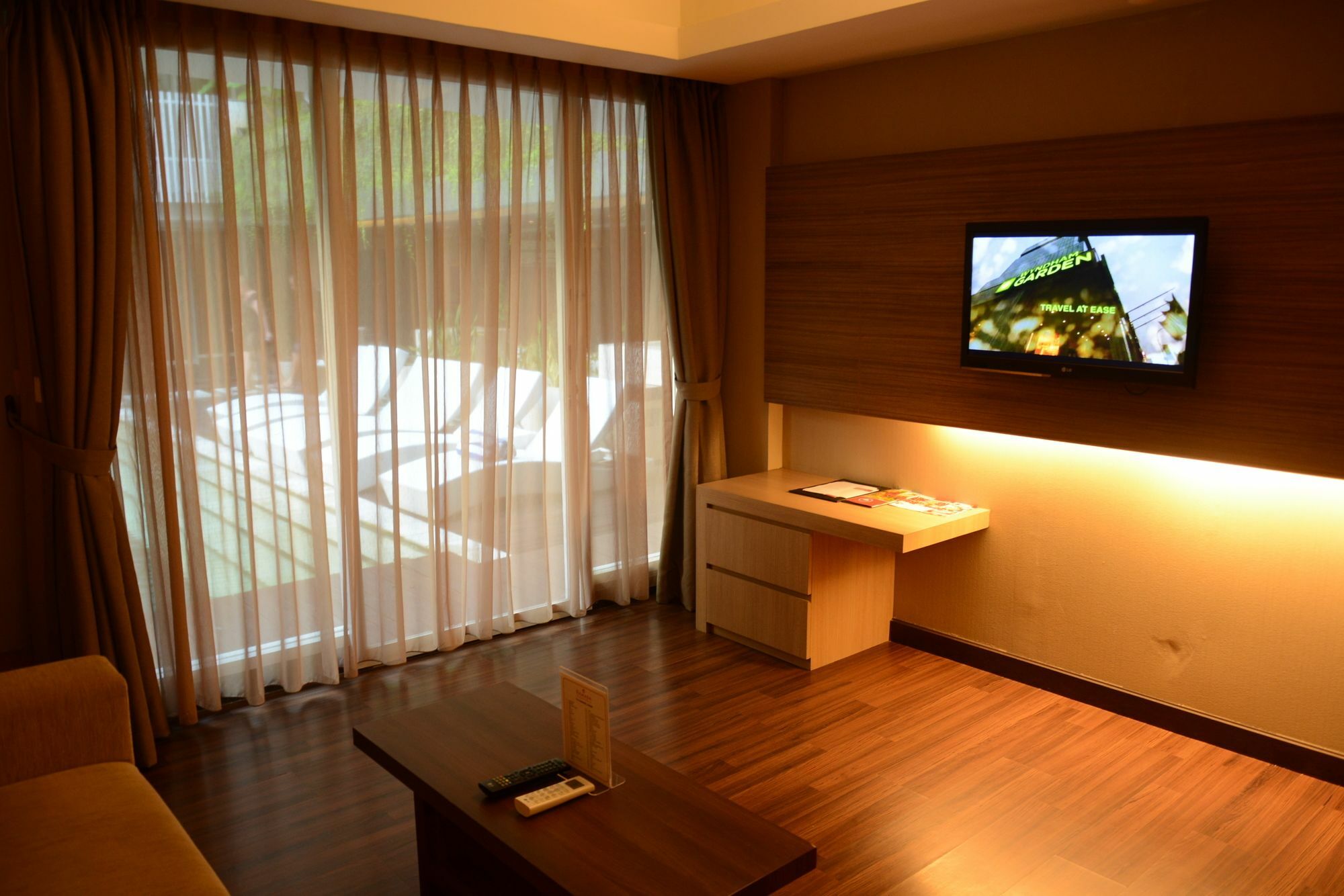 Ramada By Wyndham Bali Sunset Road Kuta Hotell Seminyak Exteriör bild