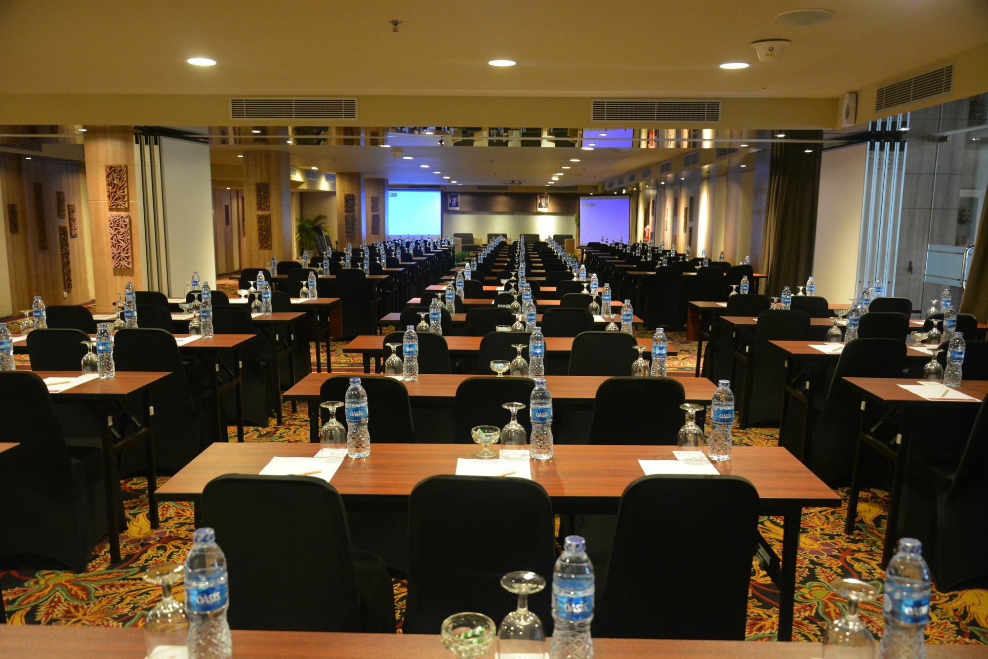Ramada By Wyndham Bali Sunset Road Kuta Hotell Seminyak Exteriör bild